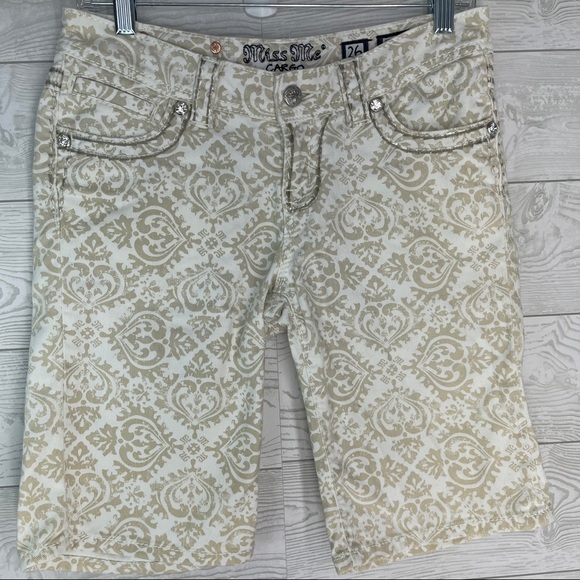 Miss Me Cargo Bermuda Shorts 
